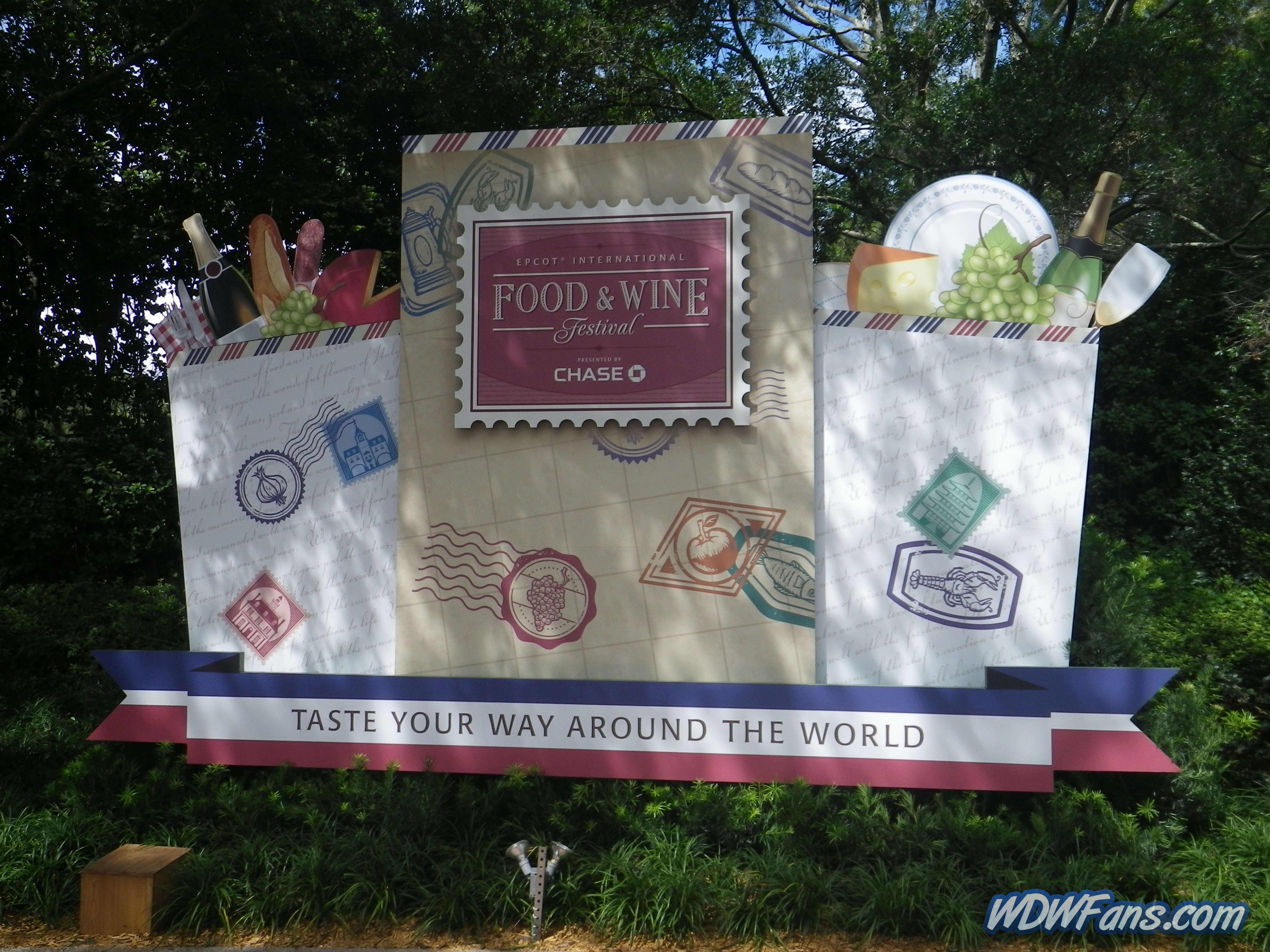2012 Food & Wine Festival - Decorations & Misc Photos