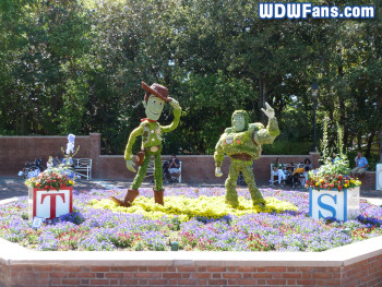 flowergarden-2012-toystory